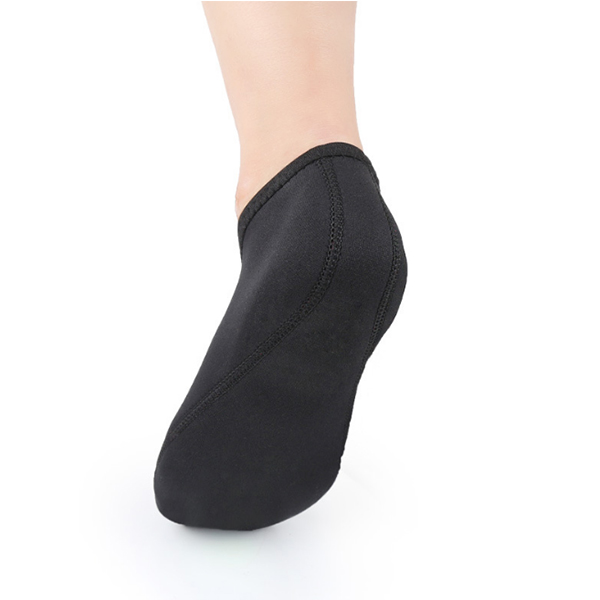Bước chân mới nhất bên ngoài môn thể thao chia Socks thời trang Name